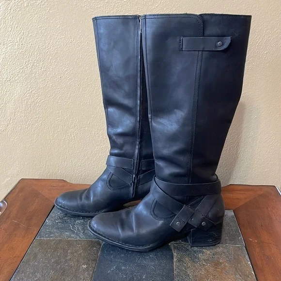 Bandara knee sales high boot